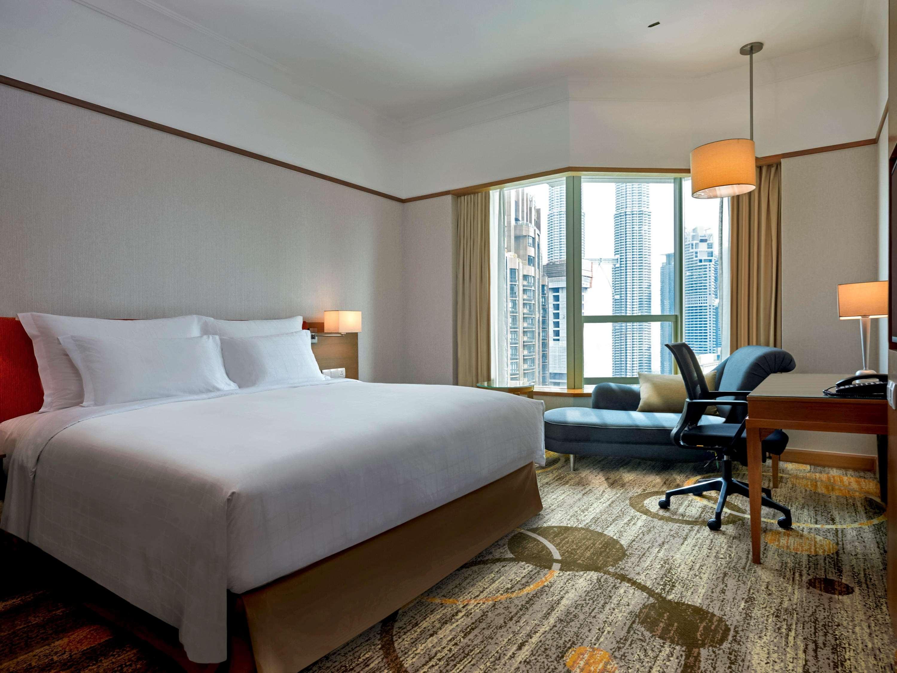 Pullman Centre & Residences 5*