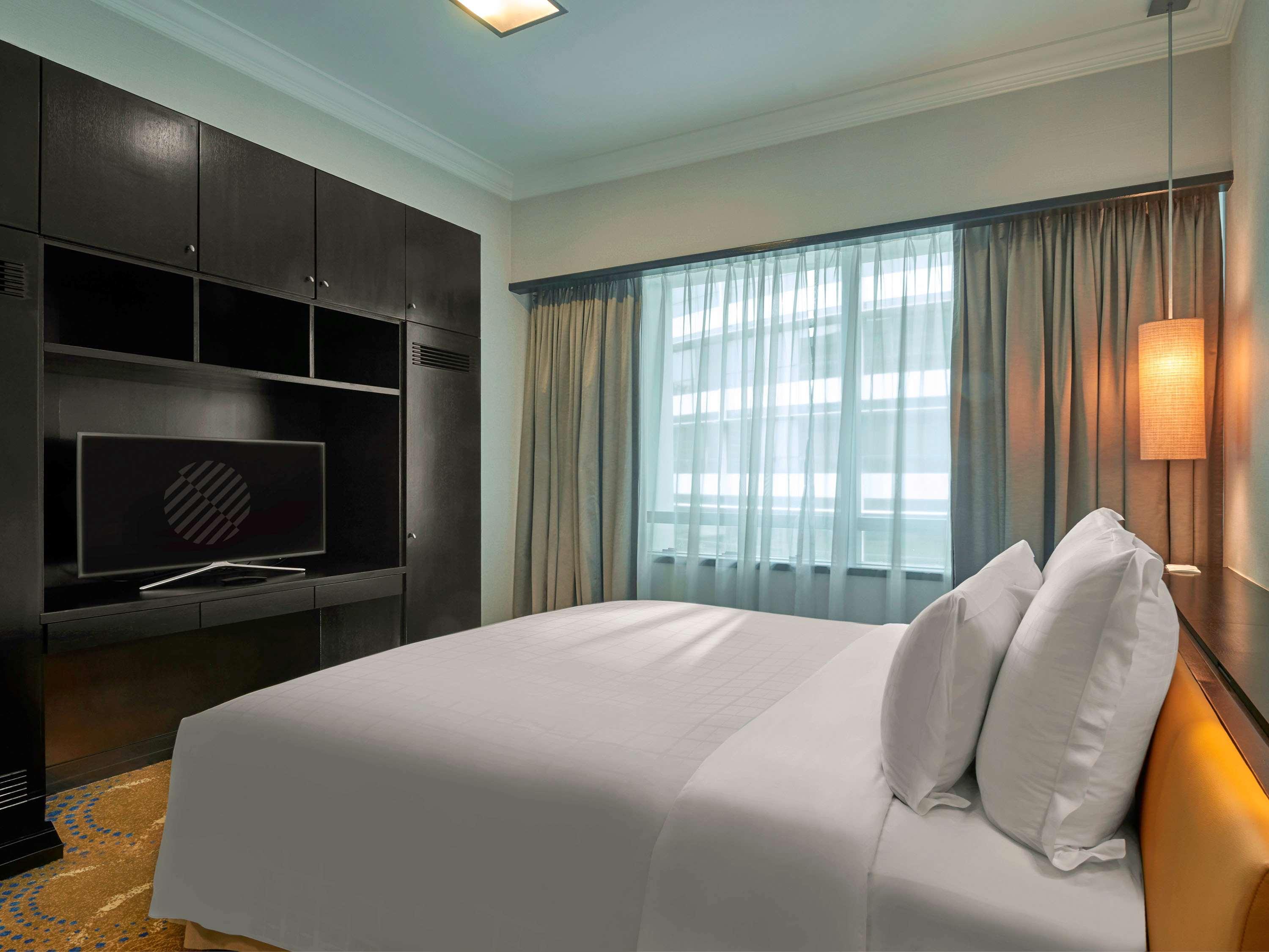 Pullman Centre & Residences 5*
