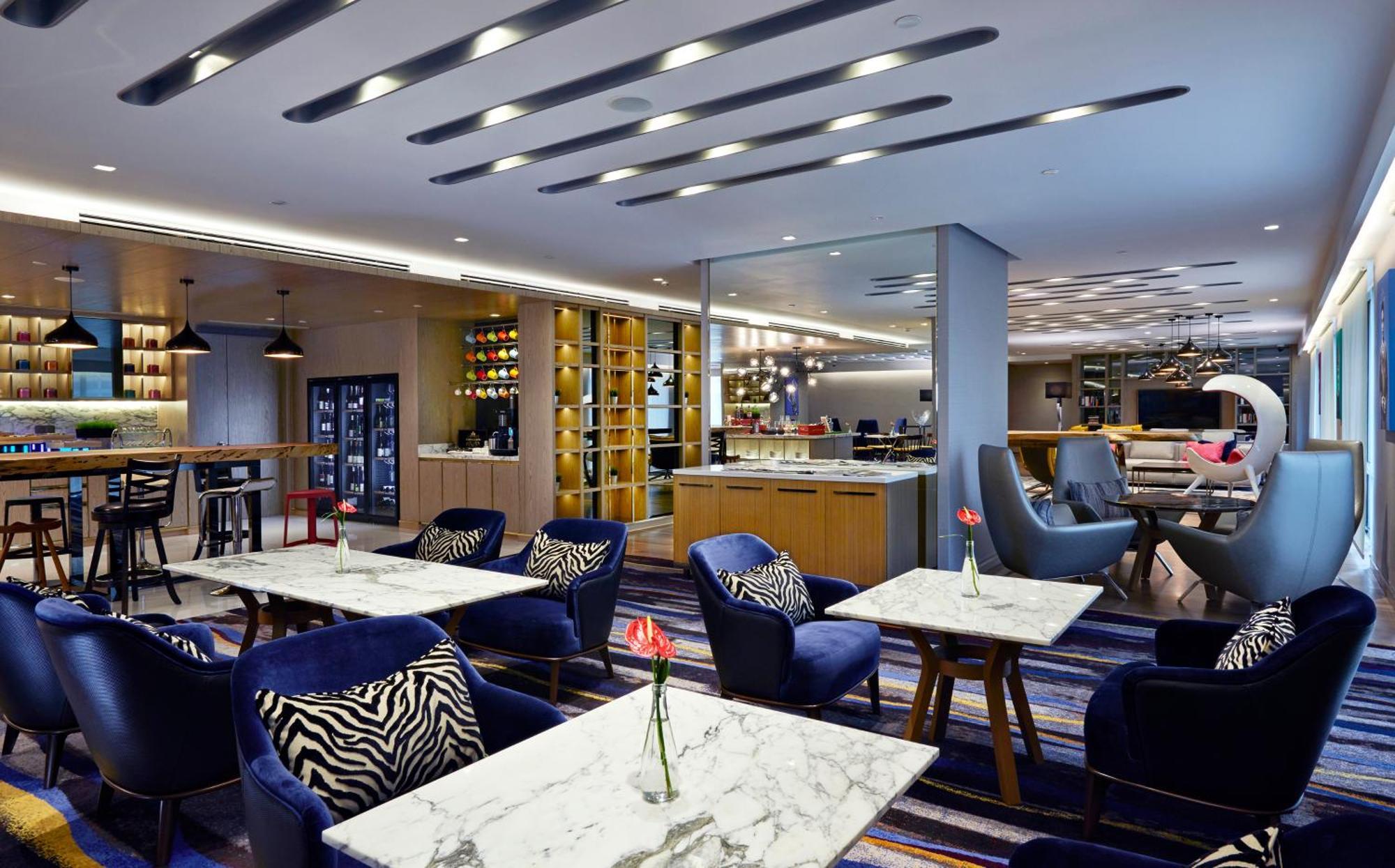 Pullman Centre & Residences Hotel