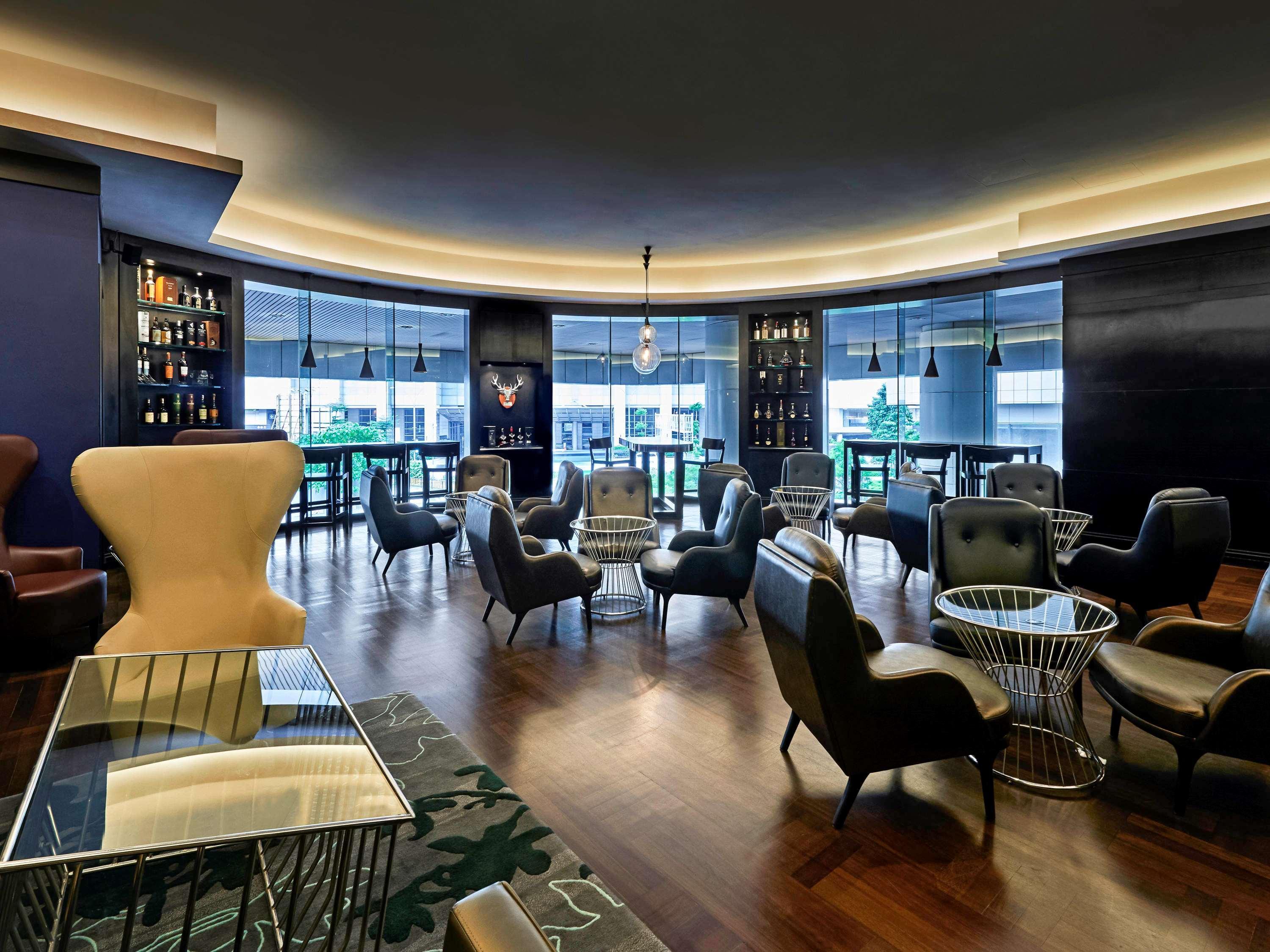 Pullman Centre & Residences Hotel