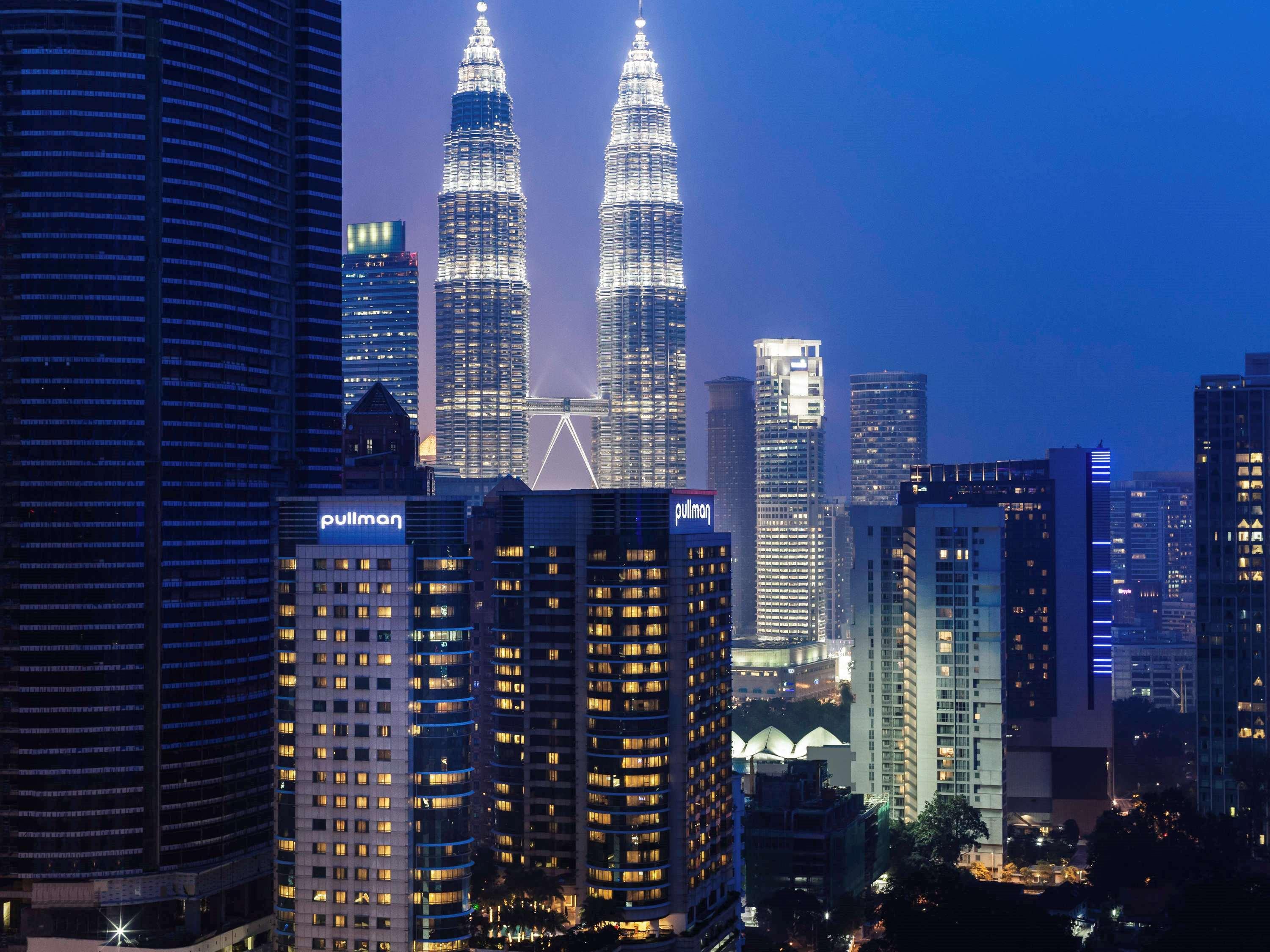 Pullman Centre & Residences Hotel 5*