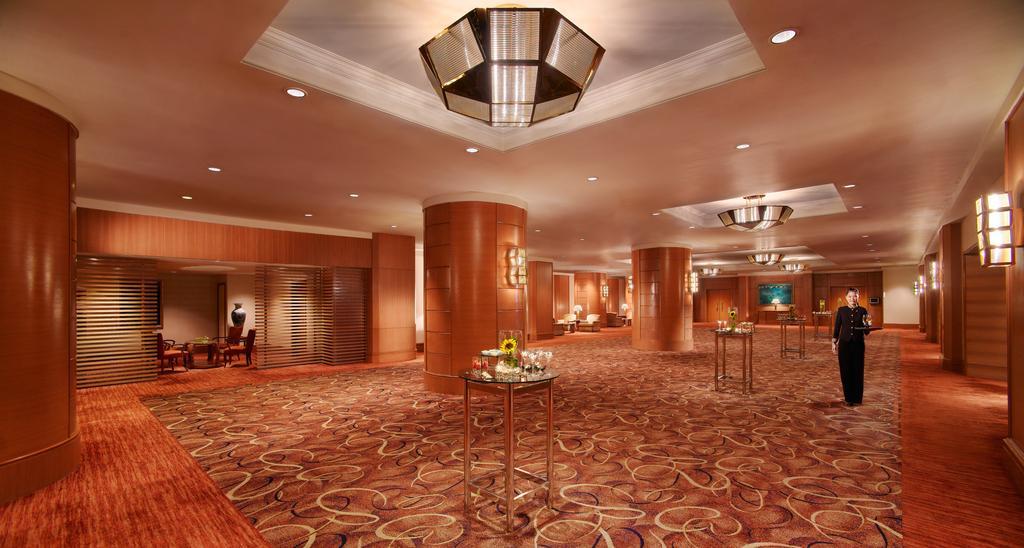 Hotel Pullman Centre & Residences 5*