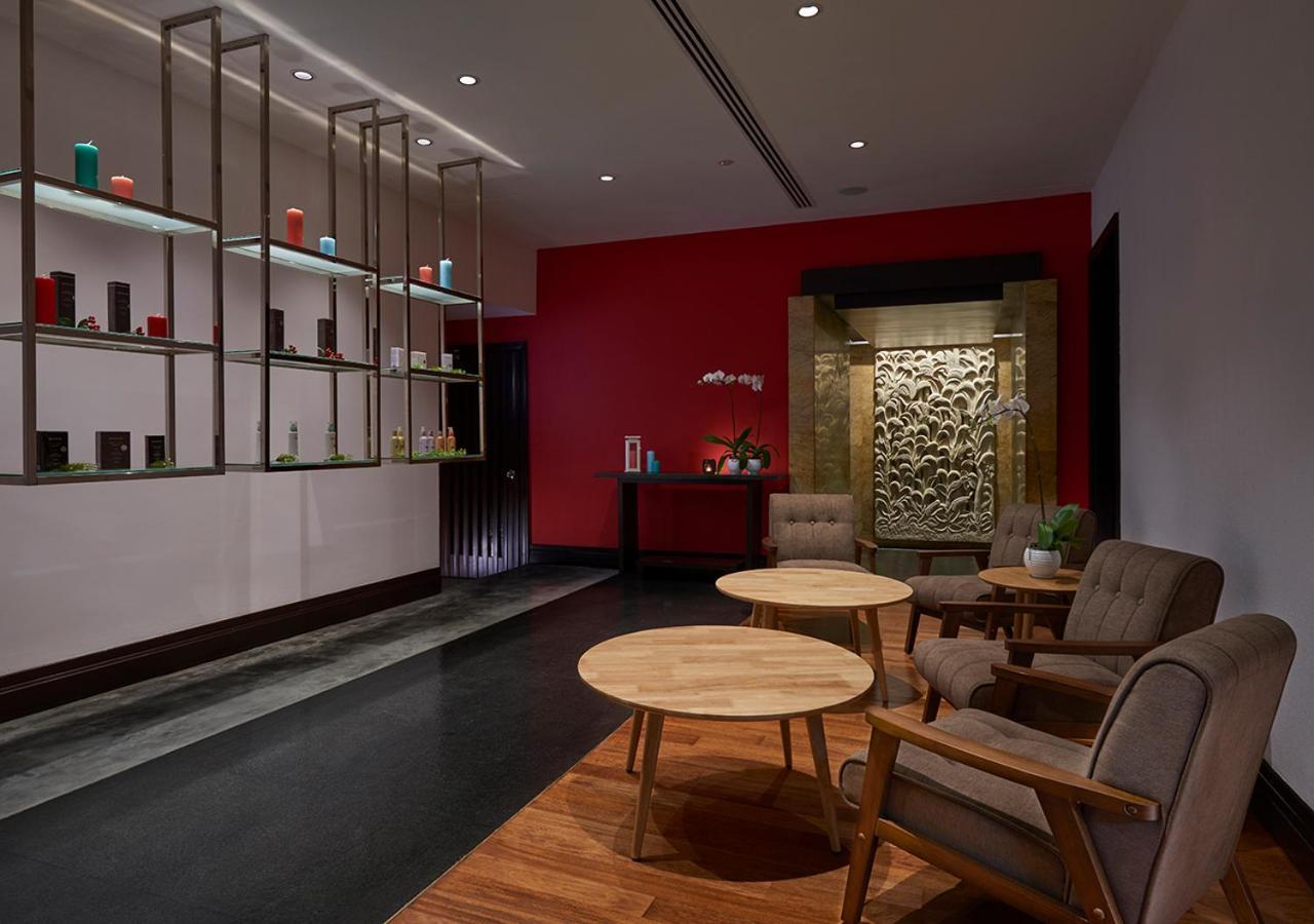 Pullman Centre & Residences Hotel